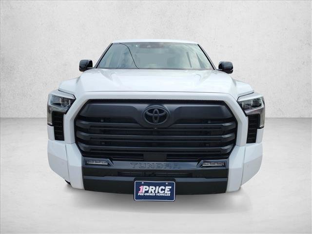 Used 2025 Toyota Tundra Limited AWD/4WD image 2