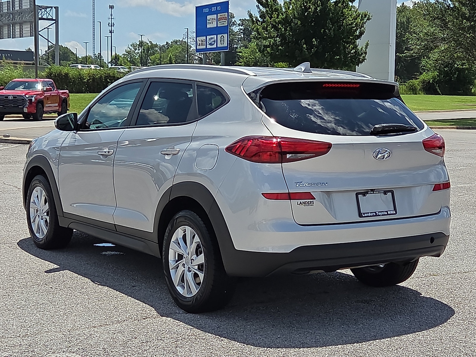 Used 2021 Hyundai Tucson Value FWD image 4