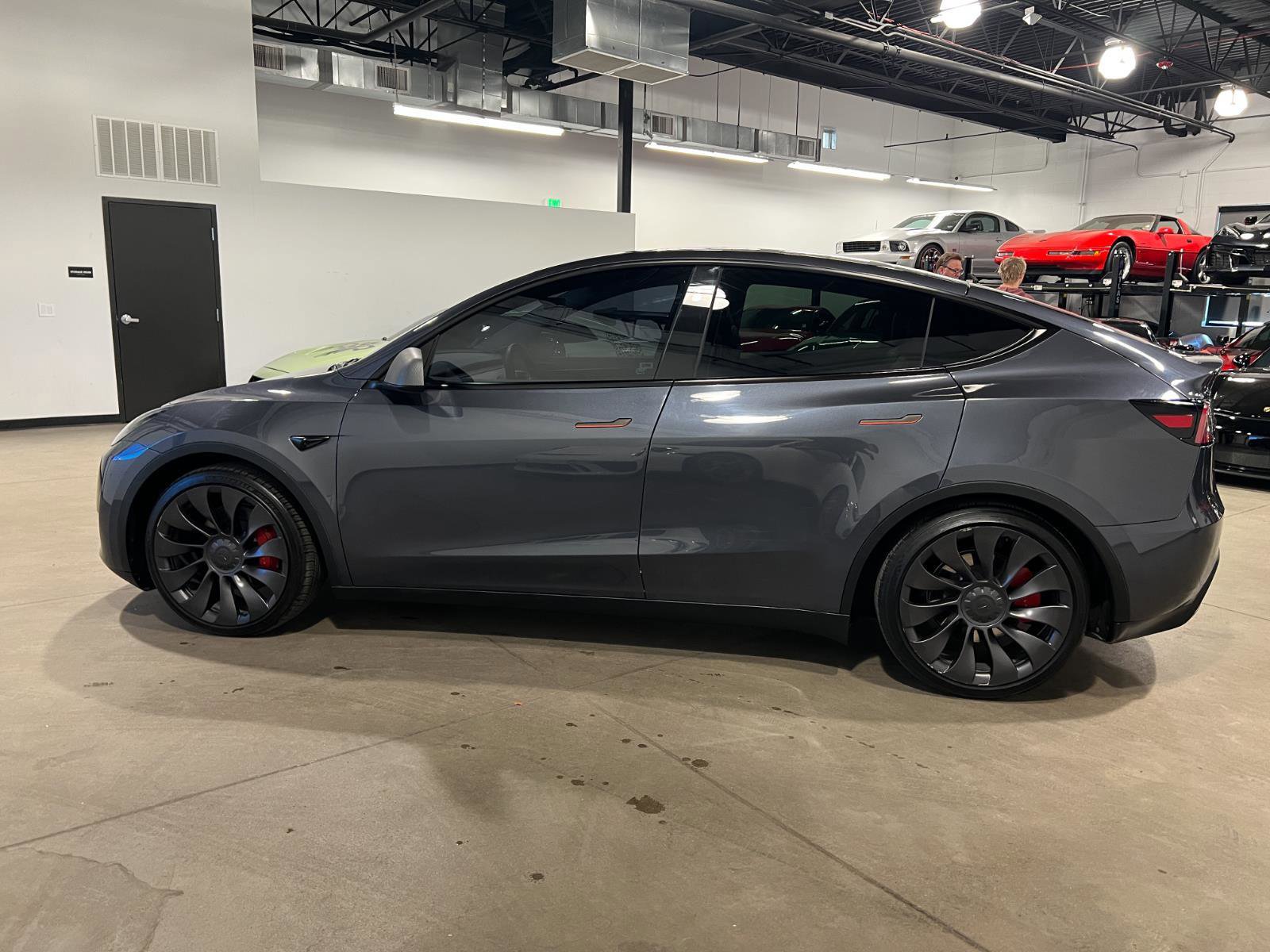Used 2023 Tesla Model Y Performance image 6