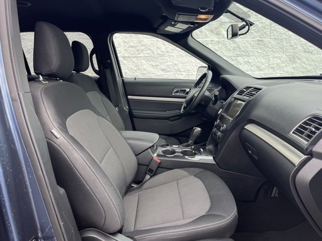 Used 2019 Ford Explorer XLT w/ Equipment Group 201A image 10