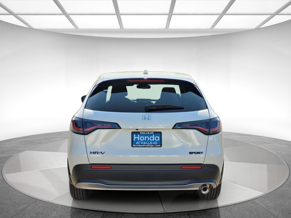 New 2026 Honda HR-V Sport image 4
