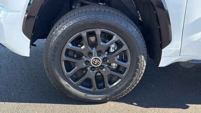 Used 2024 Toyota Tundra Platinum image 9