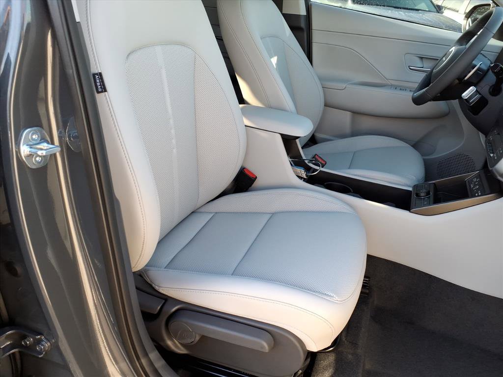 New 2026 Hyundai Kona SEL Premium image 7