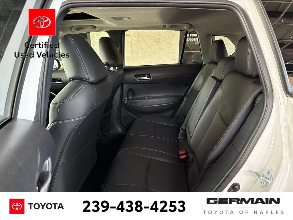 Used 2023 Toyota Corolla Cross XLE w/ Convenience Package FWD image 12