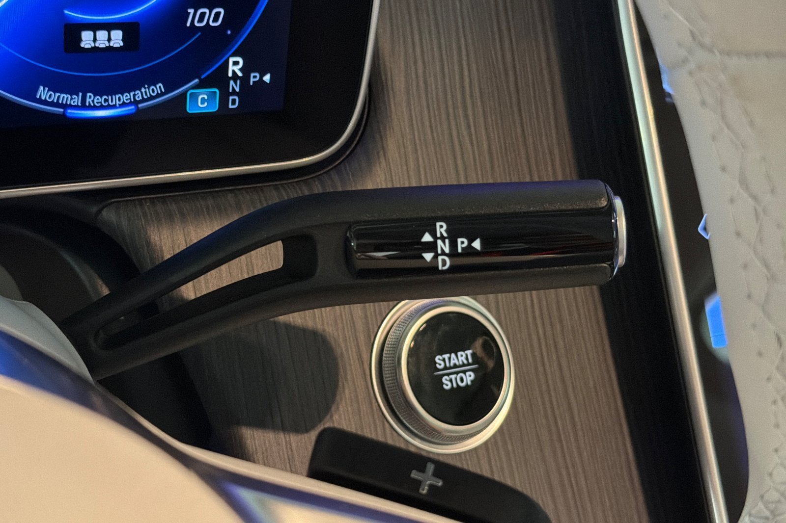 New 2027 Mercedes-Benz EQE 320 4MATIC SUV image 19
