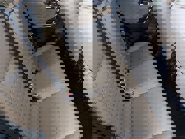 Used 2021 Toyota RAV4 XLE Premium image 21