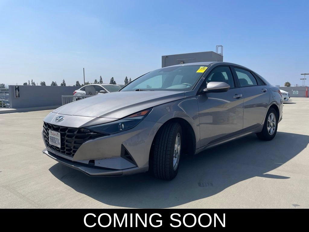 Used 2023 Hyundai Elantra SE w/ Cargo Package FWD image 5