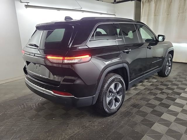 Used 2023 Jeep Grand Cherokee 4xe image 4