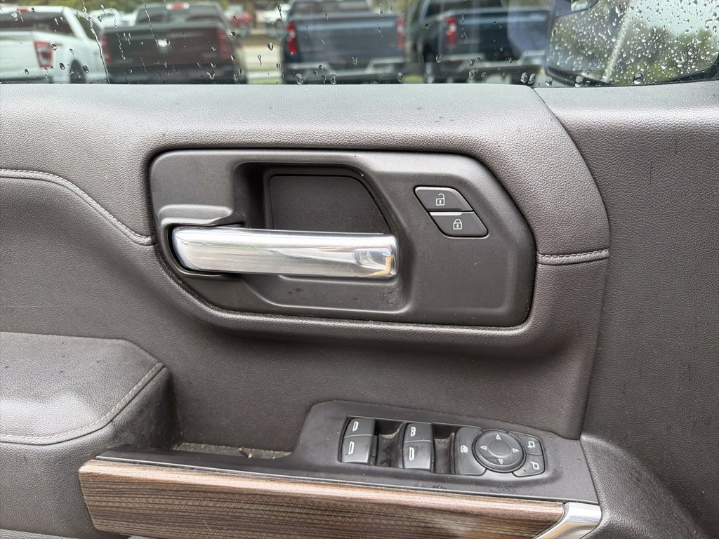 Used 2019 Chevrolet Silverado 1500 LT w/ All-Star Edition image 10