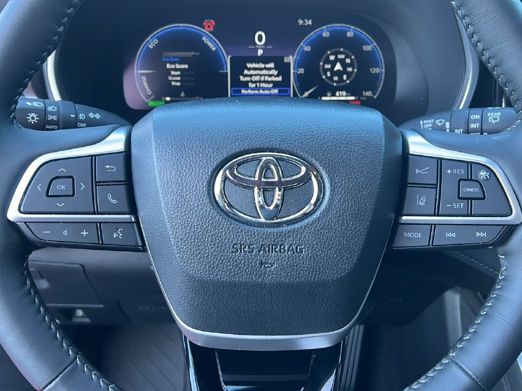 Certified 2026 Toyota Highlander Limited AWD/4WD image 19