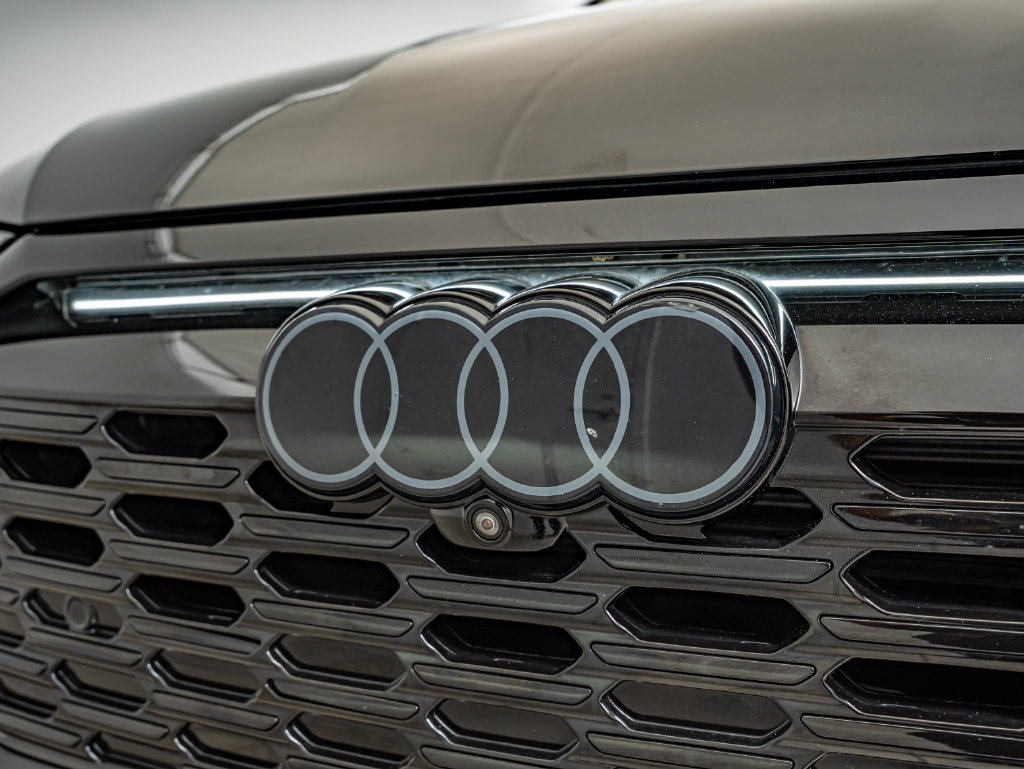 Certified 2024 Audi Q8 e-tron Prestige w/ Prestige Package AWD/4WD image 12