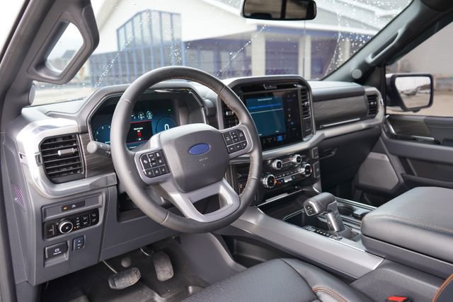 Used 2025 Ford F150 Lariat w/ Equipment Group 501A Mid image 15