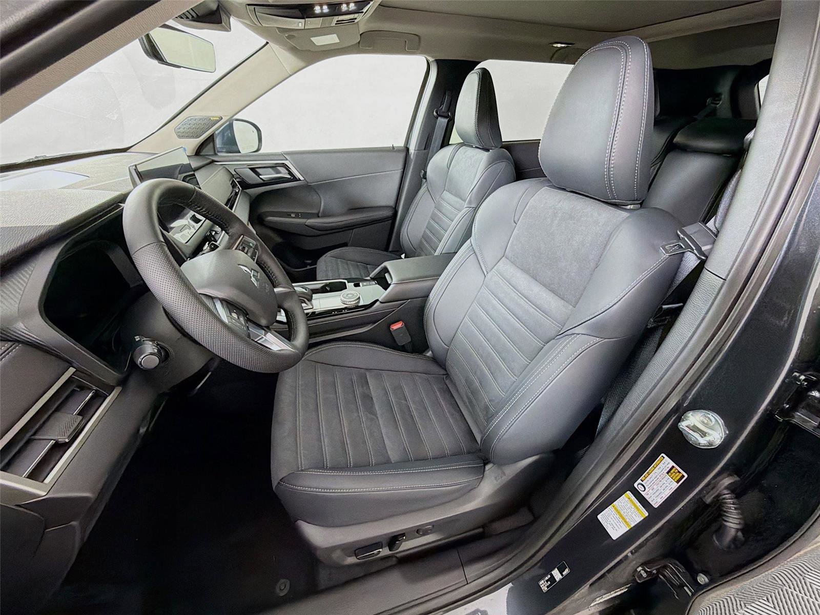 New 2026 Mitsubishi Outlander SE AWD/4WD image 11