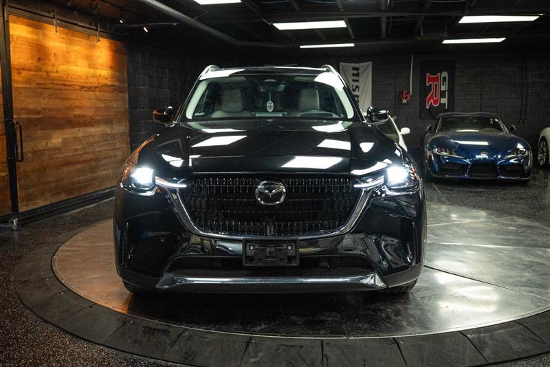 Used 2024 MAZDA CX-90 Plug-In Hybrid w/ Premium Pkg image 4