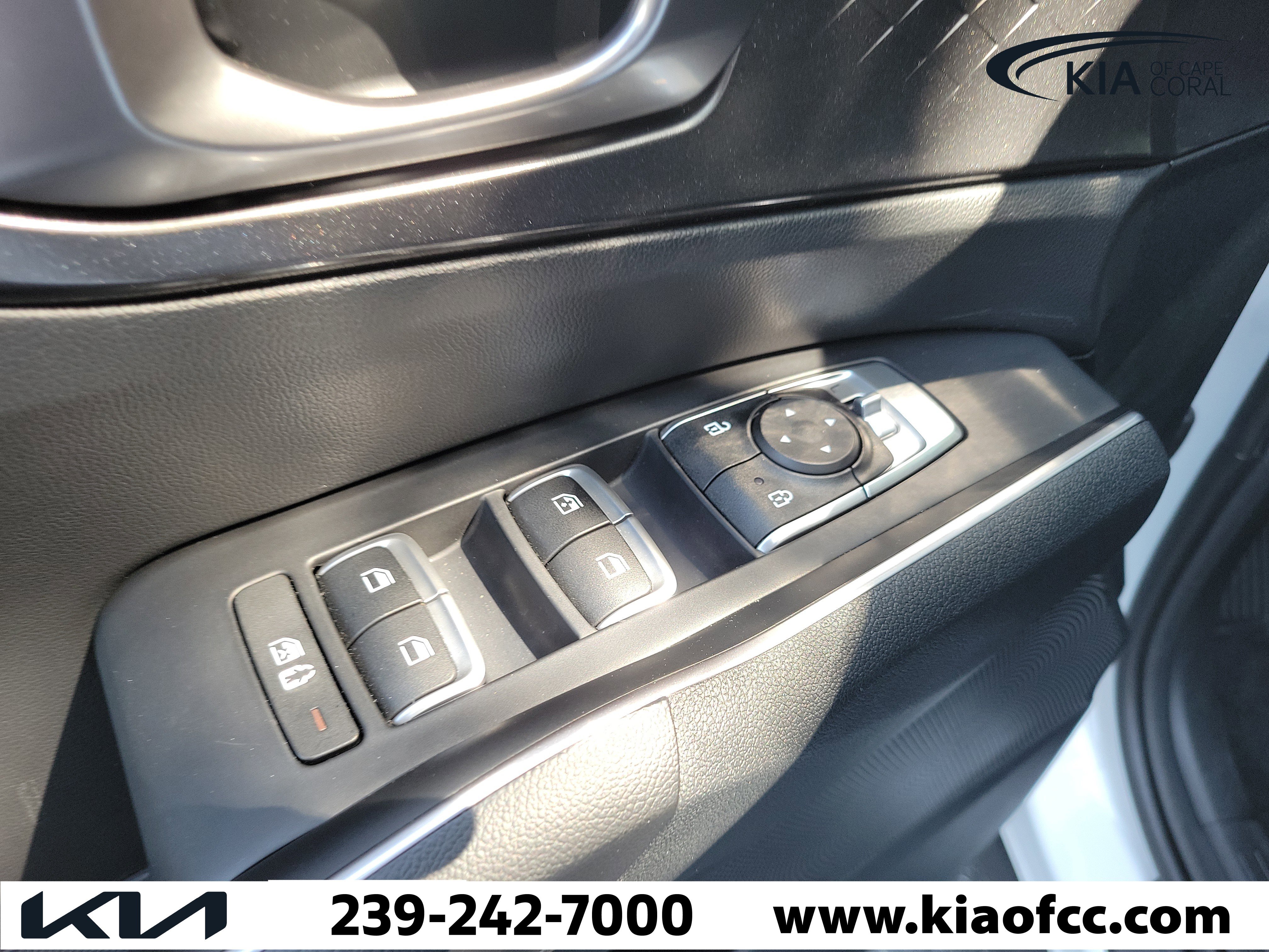 Certified 2023 Kia Sorento LX FWD image 23