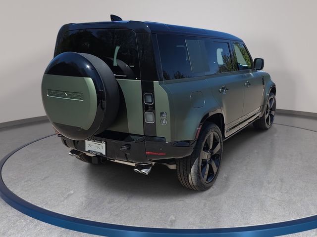 New 2026 Land Rover Defender 110 X-Dynamic SE image 5