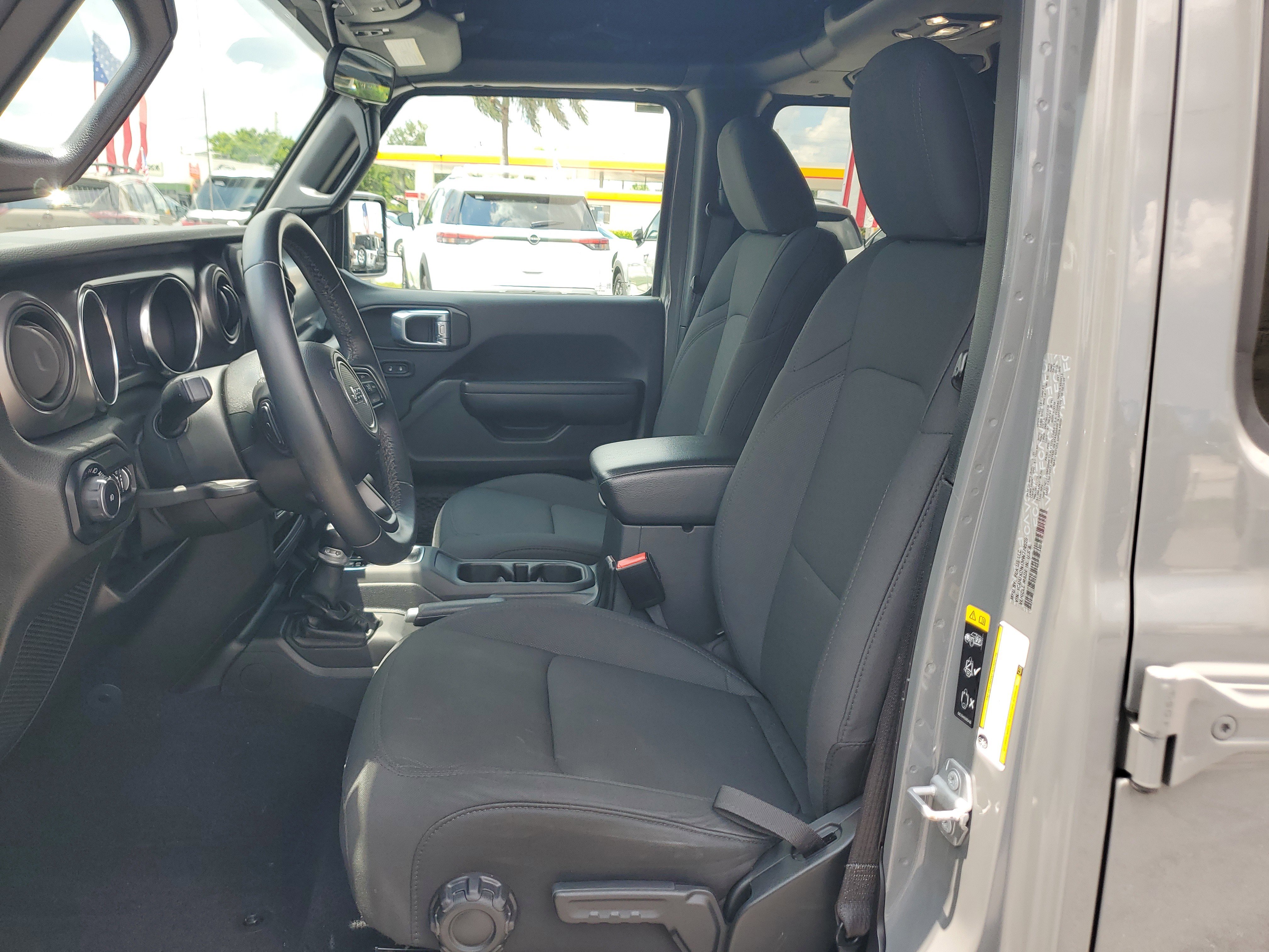 Used 2021 Jeep Wrangler Unlimited Sport image 11