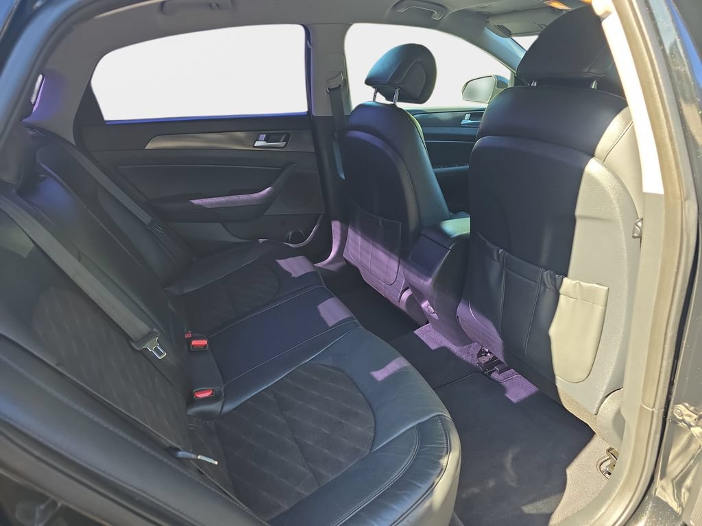 Used 2015 Hyundai Sonata Sport w/ Option Group 03 FWD image 12