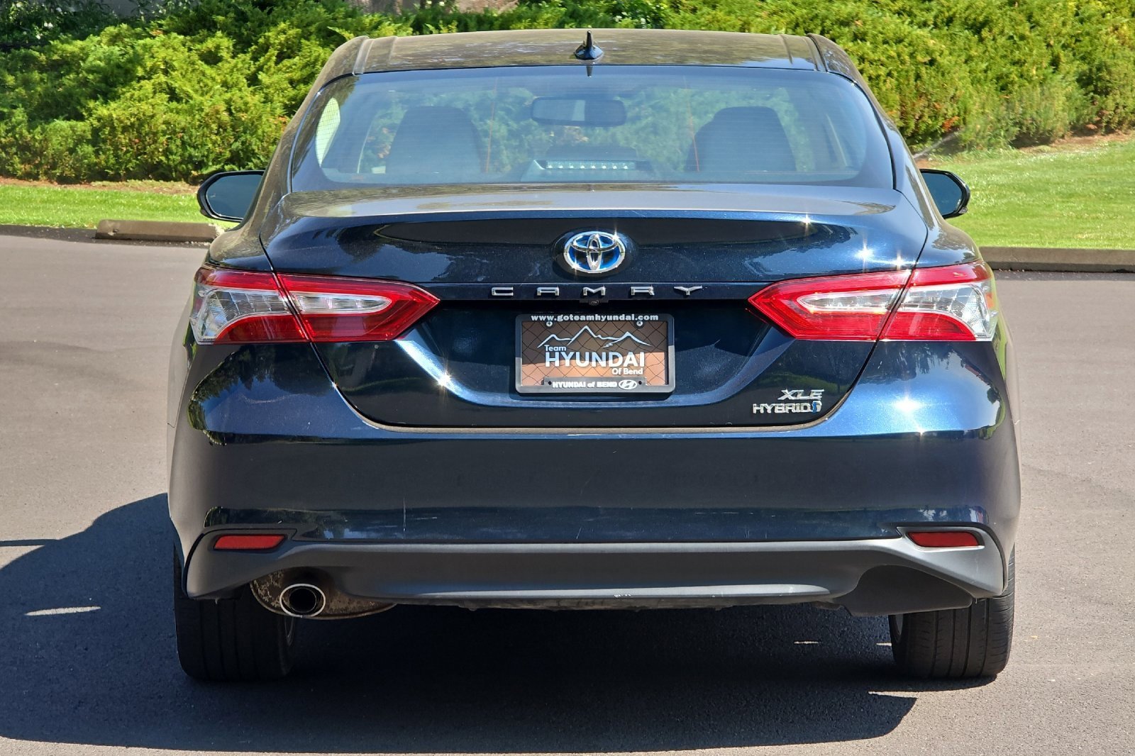 Used 2020 Toyota Camry XLE image 4
