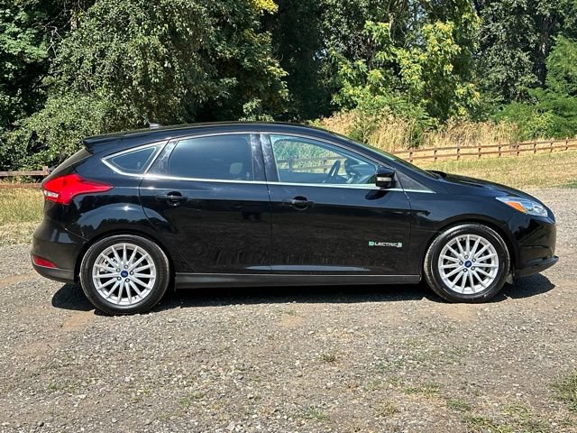Used 2017 Ford Focus Electric Hatchback FWD image 7