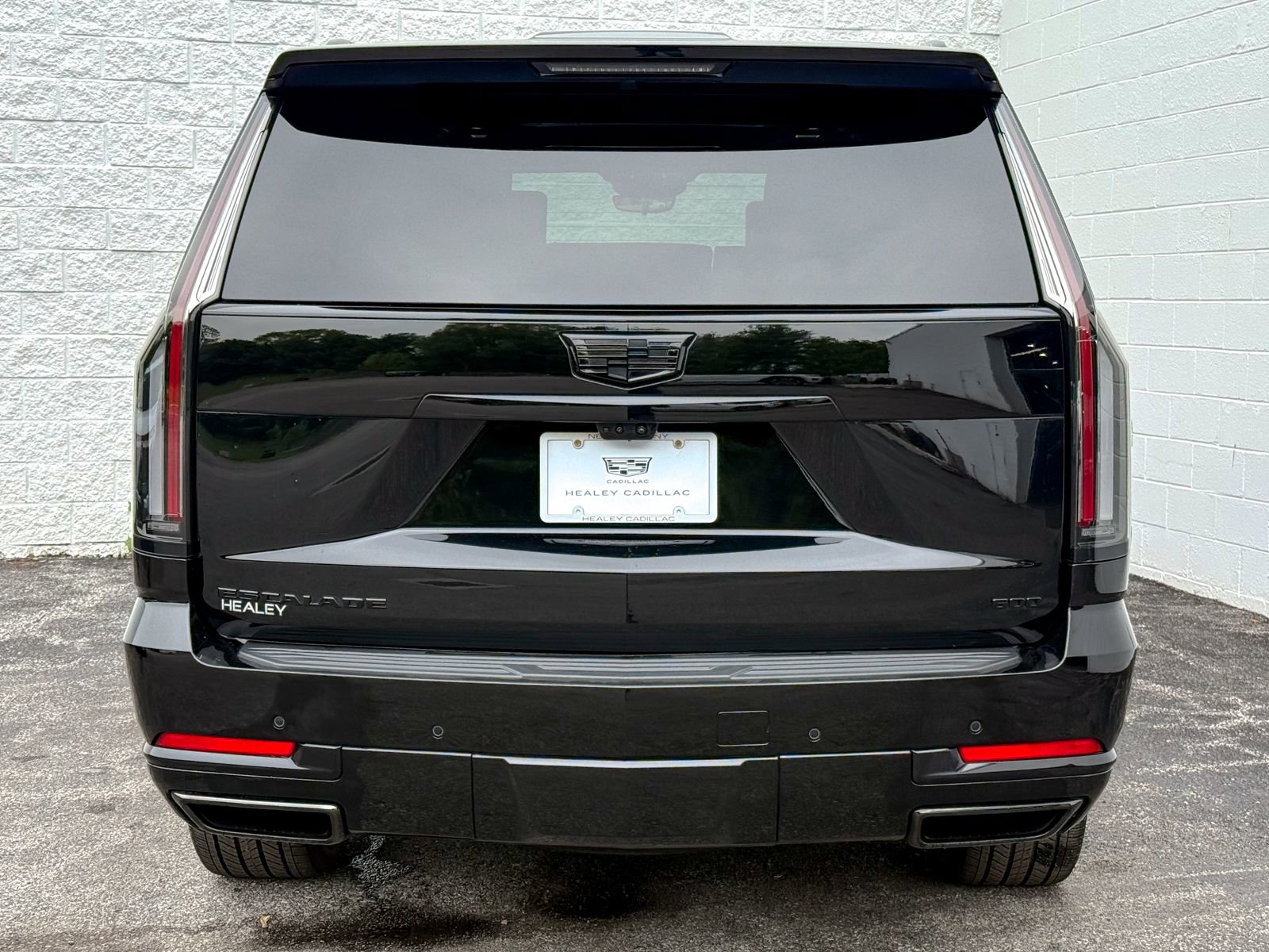 Certified 2025 Cadillac Escalade Sport Platinum w/ LPO, ONYX Package AWD/4WD image 7