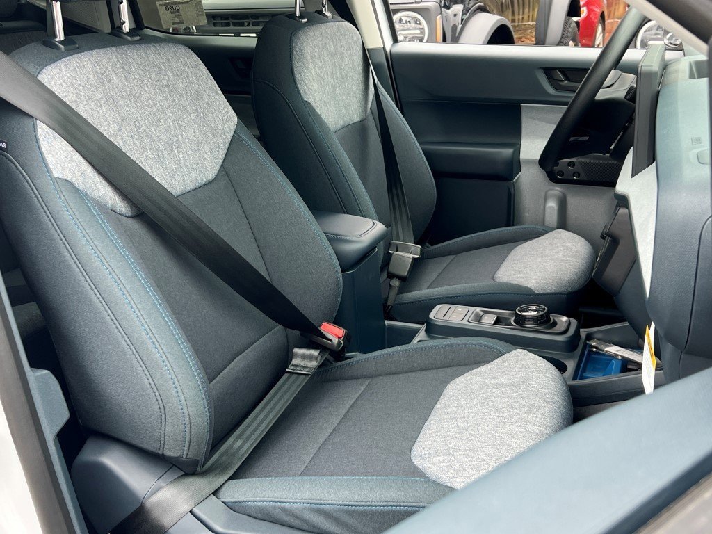 New 2026 Ford Maverick XLT image 9