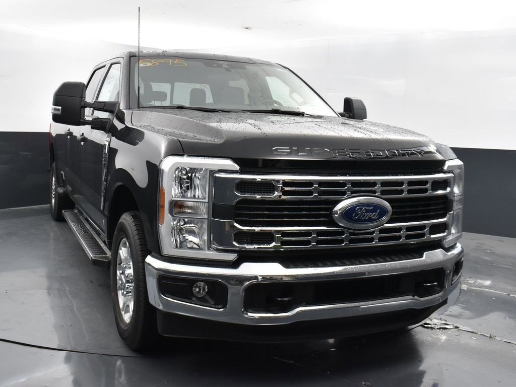 New 2026 Ford F250 XLT image 3