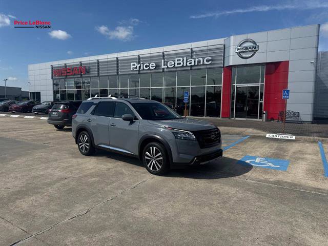 Used 2023 Nissan Pathfinder Platinum
