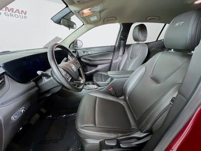 Used 2024 Buick Encore GX Sport Touring image 10