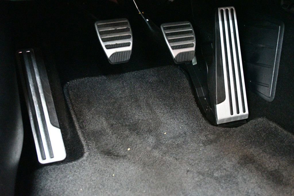 Used 2024 Nissan Z Performance w/ Floor Mat Package image 70