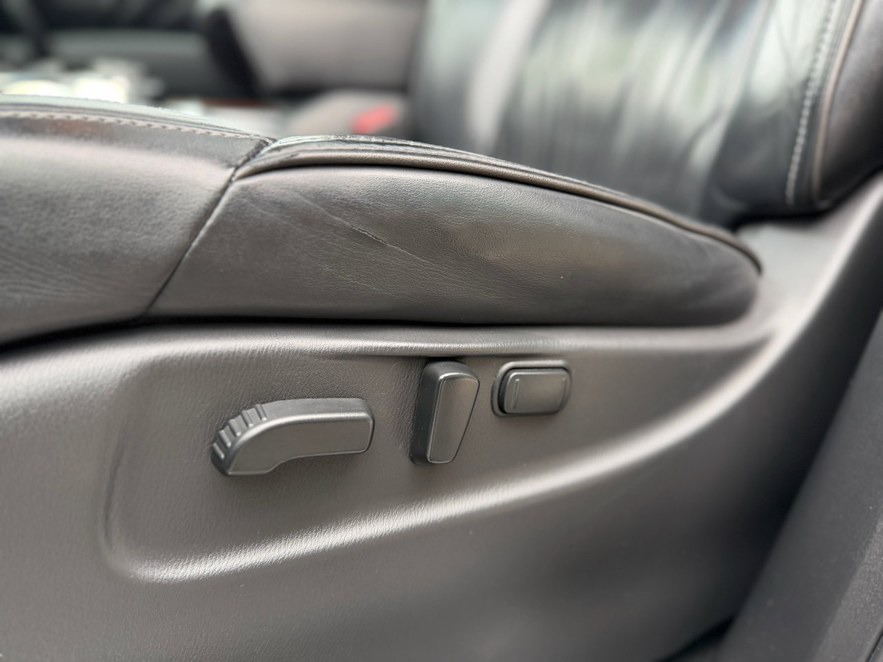 Used 2016 INFINITI QX80 Limited image 24