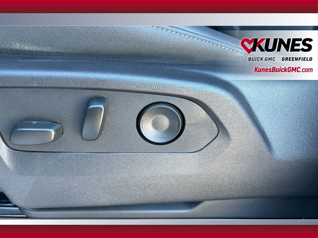 Used 2025 GMC Sierra 2500 SLT w/ SLT Premium Package image 24