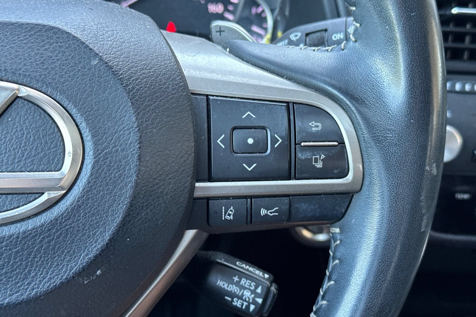 Used 2022 Lexus RX 350 AWD w/ Premium Package image 38