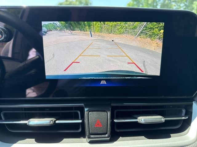 Used 2024 Chevrolet TrailBlazer LT FWD image 16