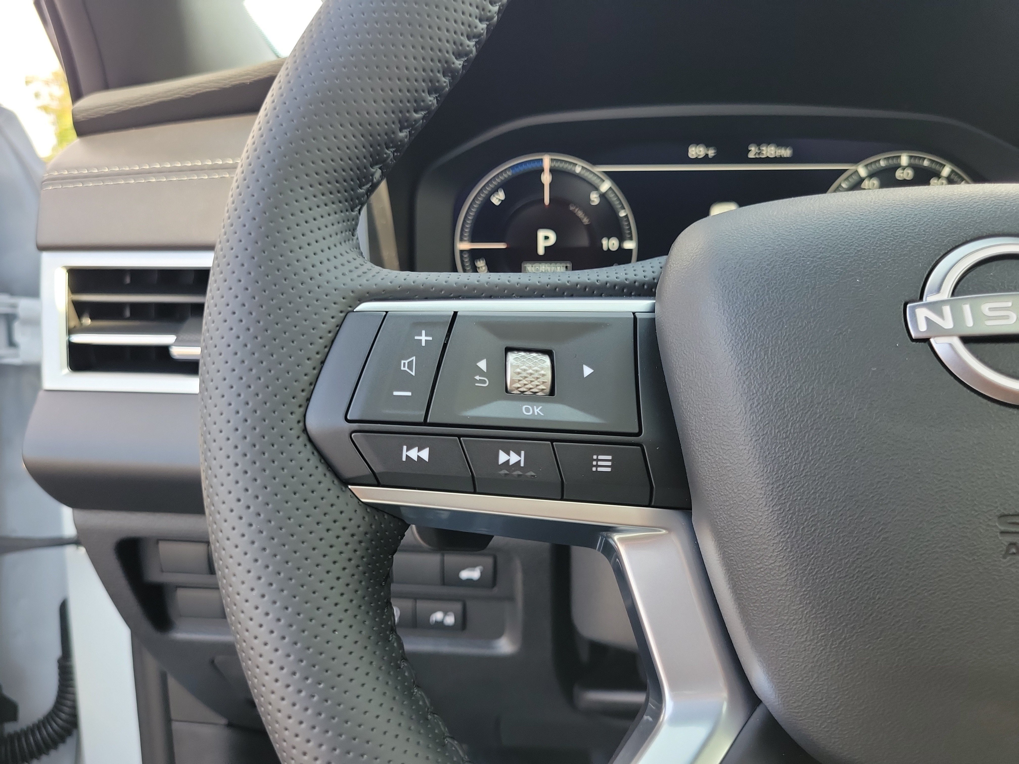 New 2026 Nissan Rogue Platinum AWD/4WD image 22