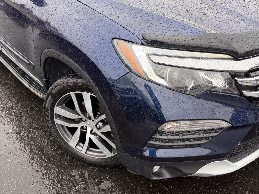 Used 2018 Honda Pilot Elite image 2