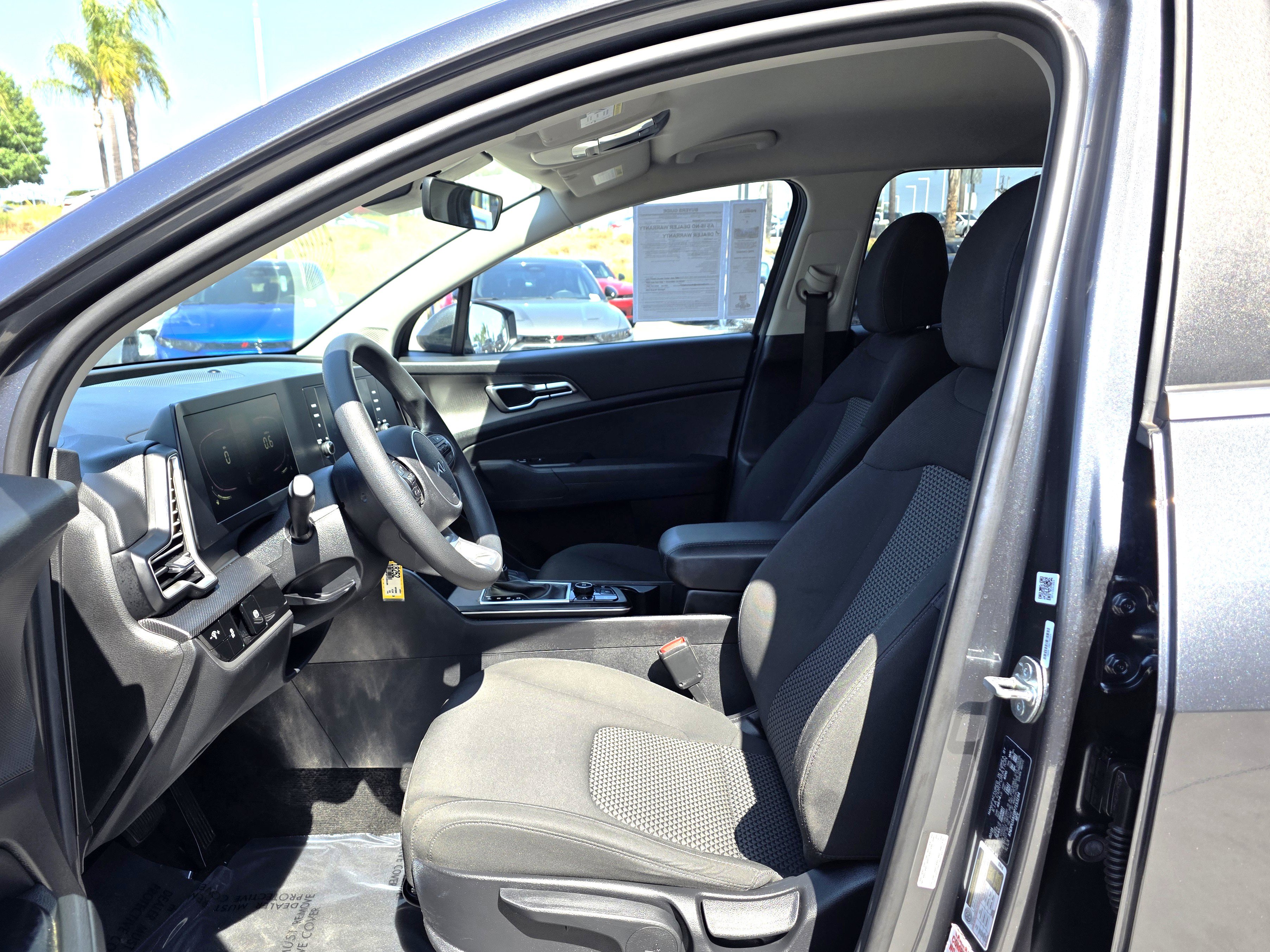 Used 2023 Kia Sportage LX image 17