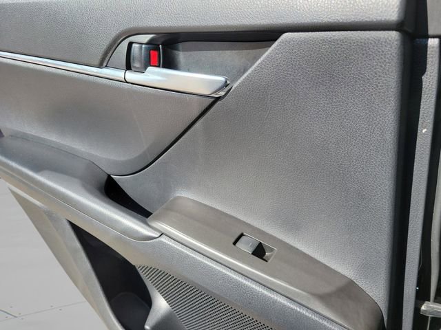 Used 2024 Toyota Camry SE FWD image 17