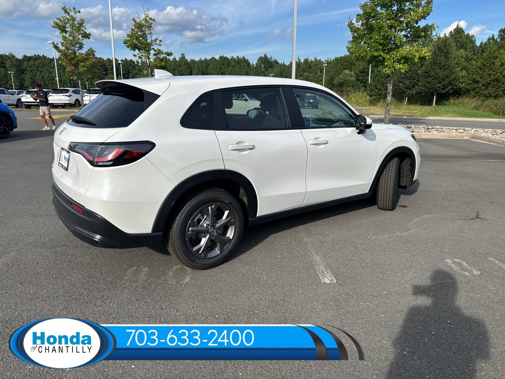 New 2027 Honda HR-V LX image 7
