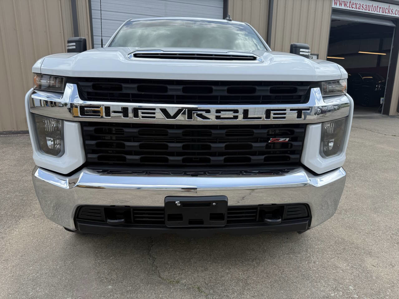 Used 2021 Chevrolet Silverado 2500 LT w/ Z71 Off-Road Package image 10