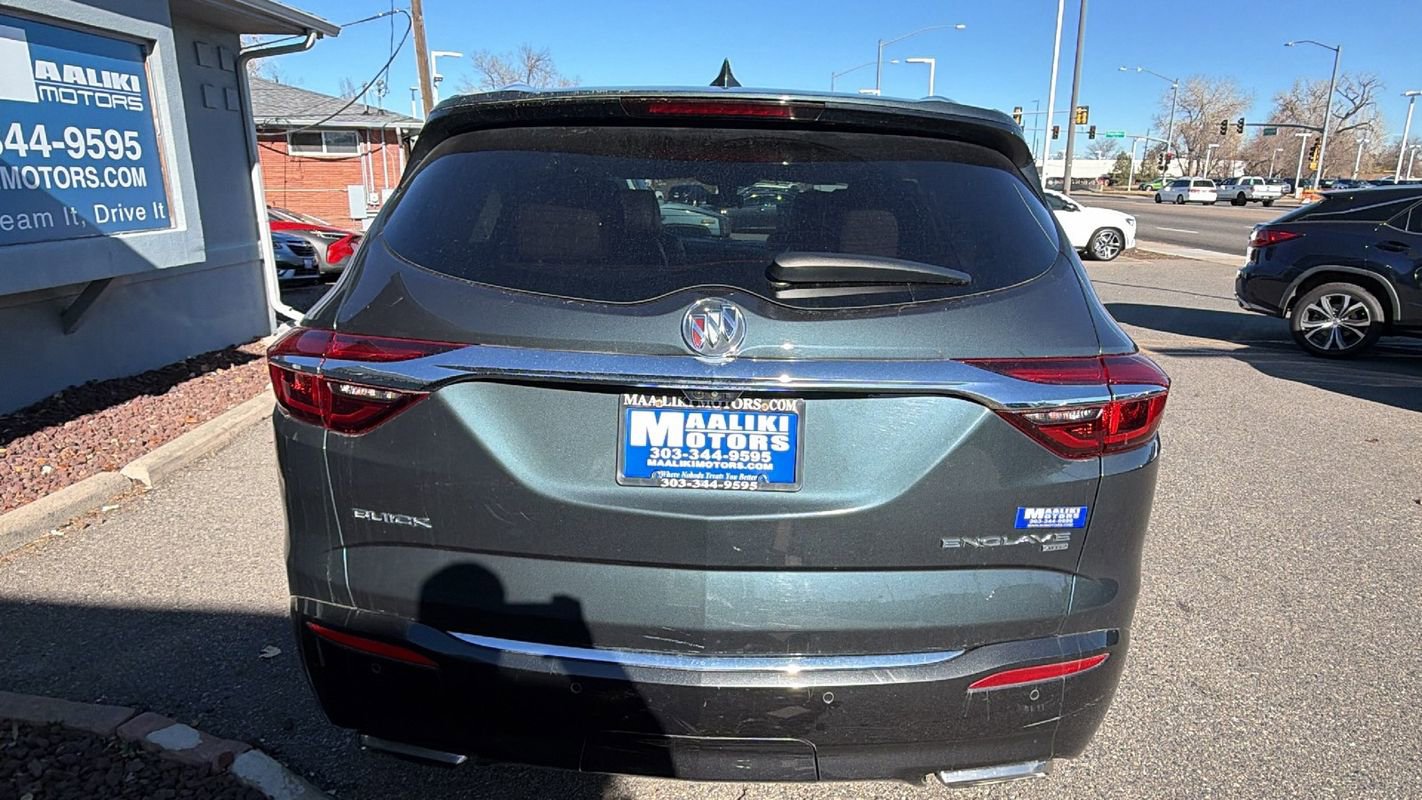 Used 2018 Buick Enclave Avenir w/ Avenir Technology Package image 6