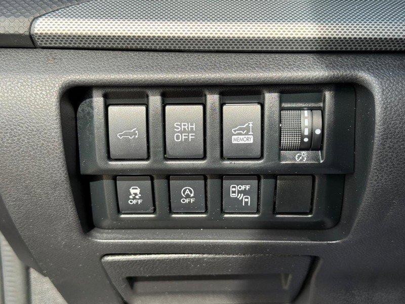 Used 2021 Subaru Forester Limited image 24