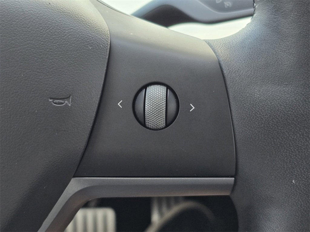 Used 2021 Tesla Model 3 Performance image 32