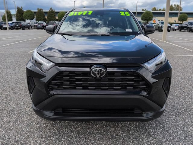 Certified 2025 Toyota RAV4 LE AWD/4WD image 9