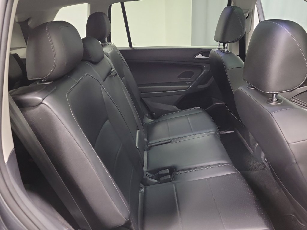 Used 2020 Volkswagen Tiguan SE w/ Panoramic Sunroof Package FWD image 35