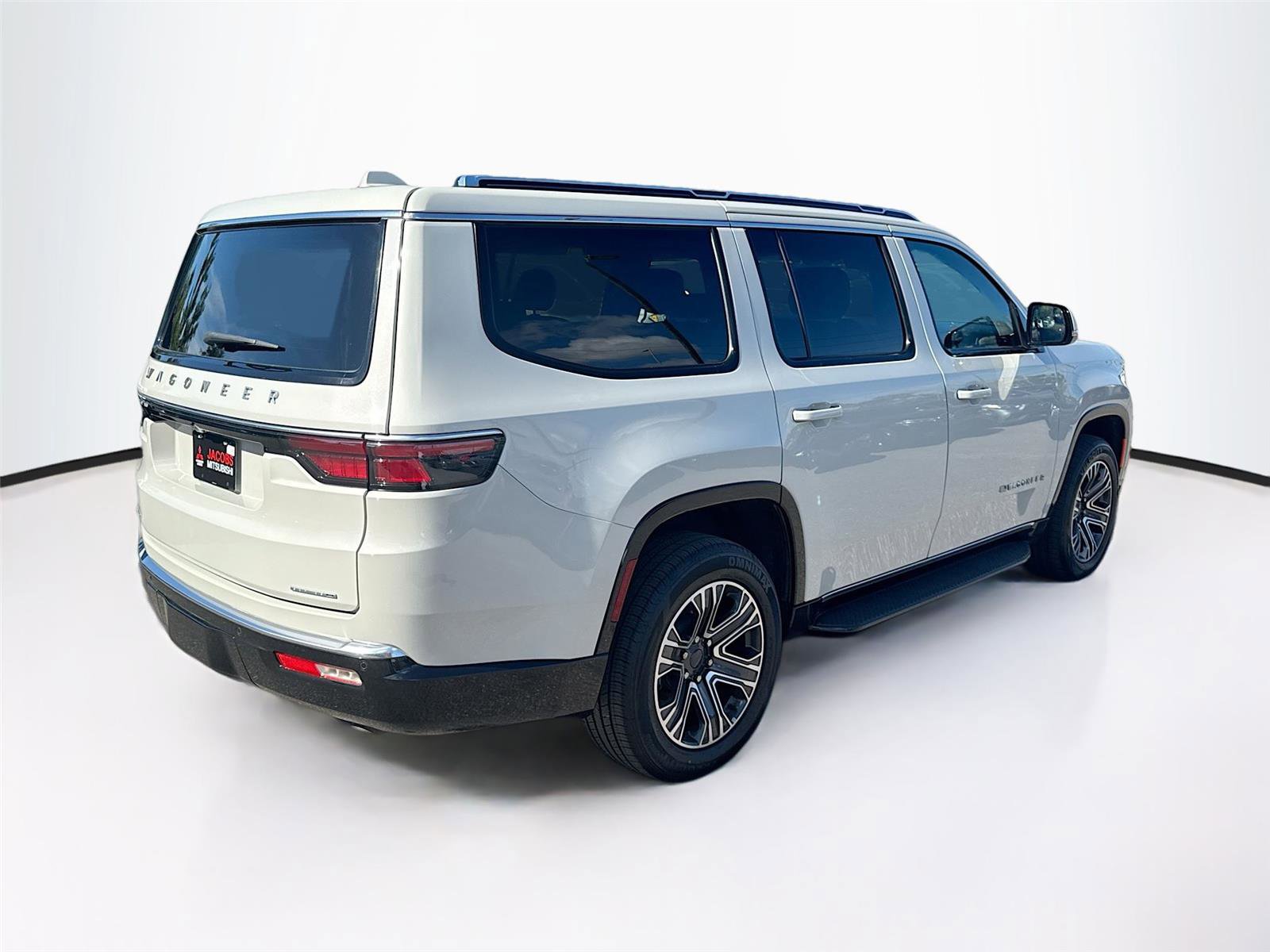 Used 2022 Jeep Wagoneer Series III image 7