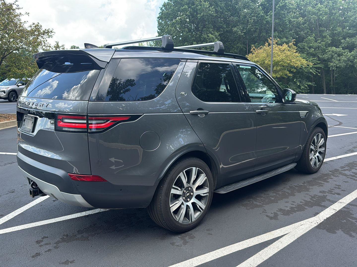 Certified 2019 Land Rover Discovery HSE AWD/4WD image 5