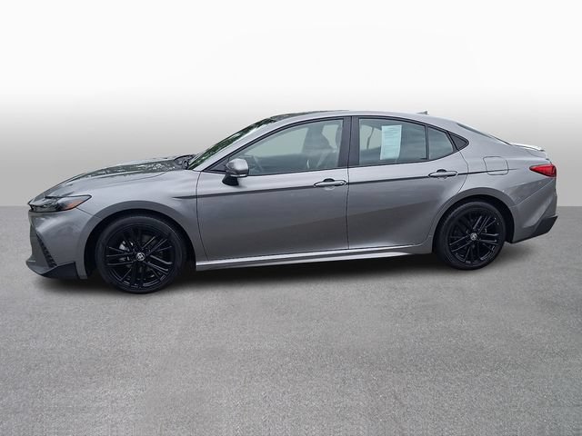 Used 2025 Toyota Camry SE FWD image 7