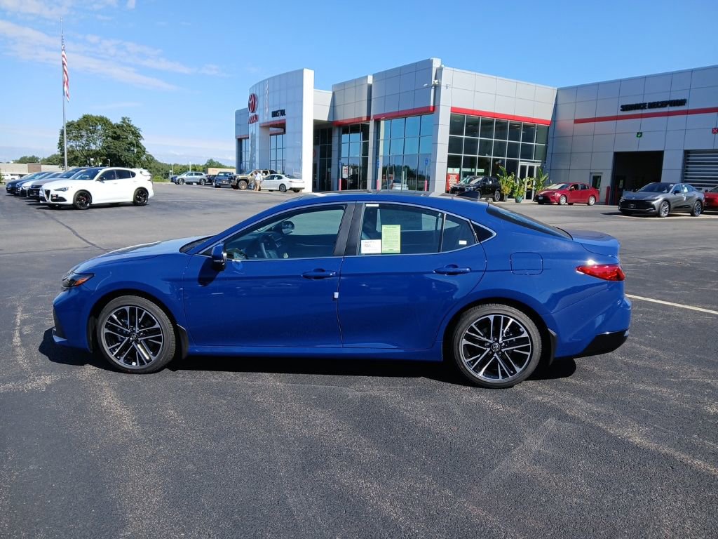 New 2025 Toyota Camry XLE image 4