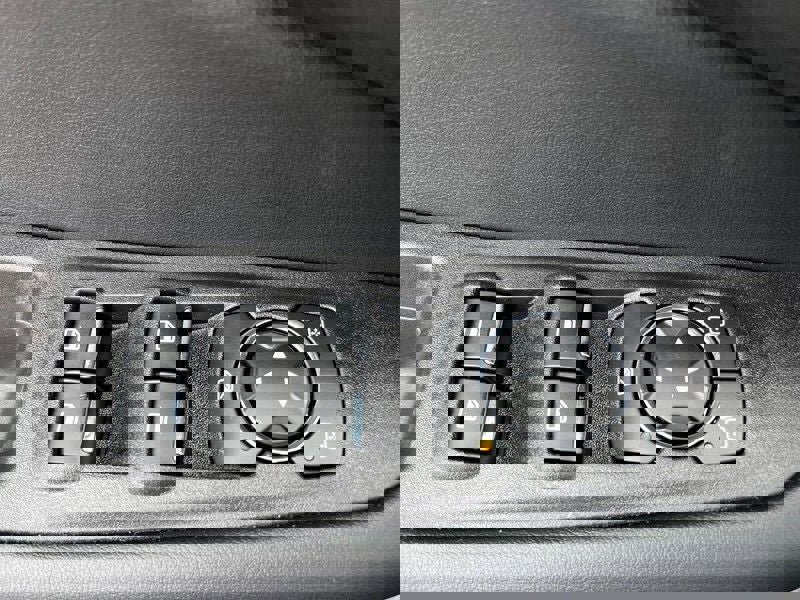 Used 2024 Ford Edge SEL image 14